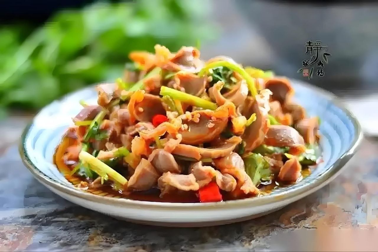 4. Куринные желудки с соусом